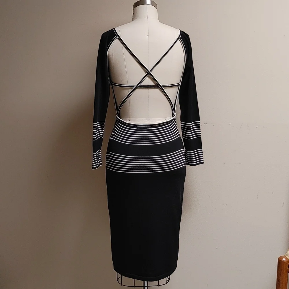 Vintage Poi....by Krizia Knit Italian Open Back Black White Striped Fitted Dress - Picture 3 of 16